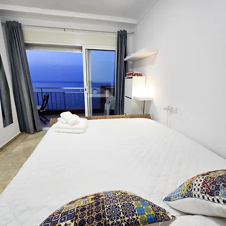 Апартаменти Aa Guest - Sky Center Beachfront Sea Views Eco *