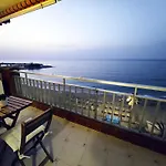 Lägenhet Aa Guest - Sky Center Beachfront Sea Views Eco